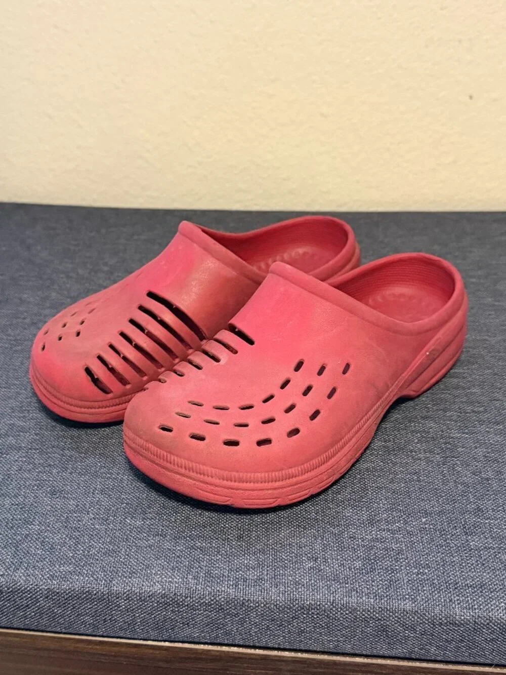 Toddler Red Crocs, Size S 11/12
